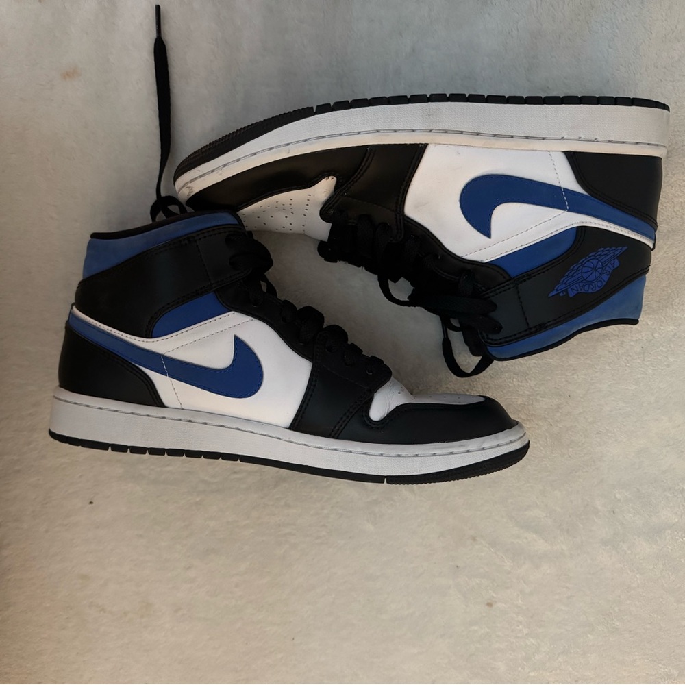 Air Jordan 1 Retro High OG 'Royal Toe'